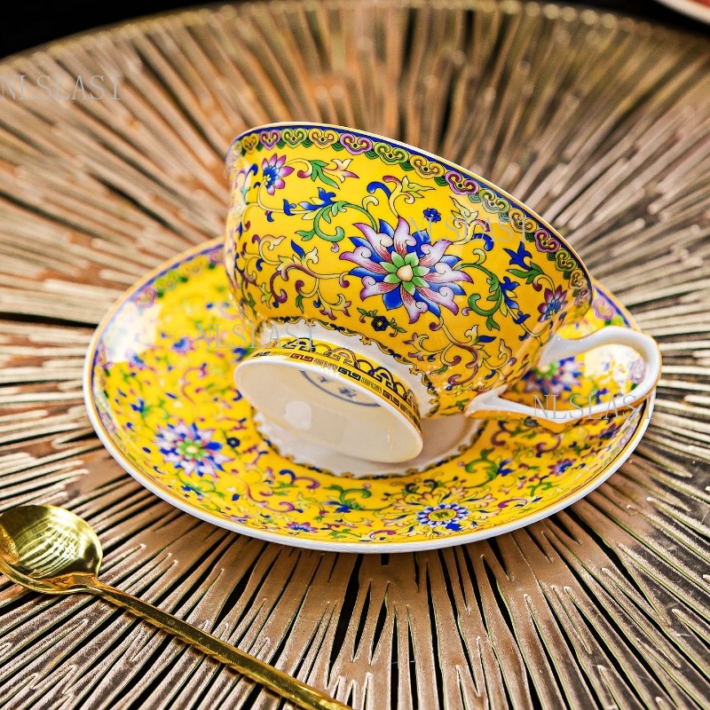 Coffee Tea In Chinese - 220ml 中国風花柄ボーンチャイナティーカップ＆ソーサーセット ヴィンテージカラフル磁器コーヒーカップ 金色のスプーン付き アフタヌーンティー用