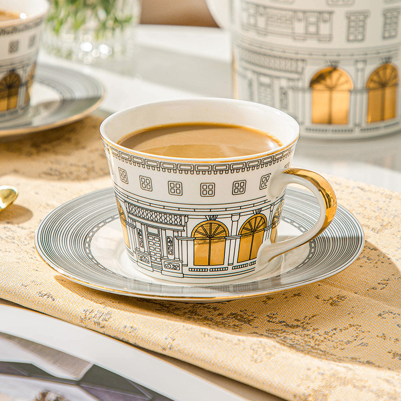 Coffee Tea Mix - ヨーロッパの建築用カップアンドソーサー,コーヒーマグ,フレンチゴールドの豪華な絵画,アフタヌーンティーのデザートプレート,キッチン