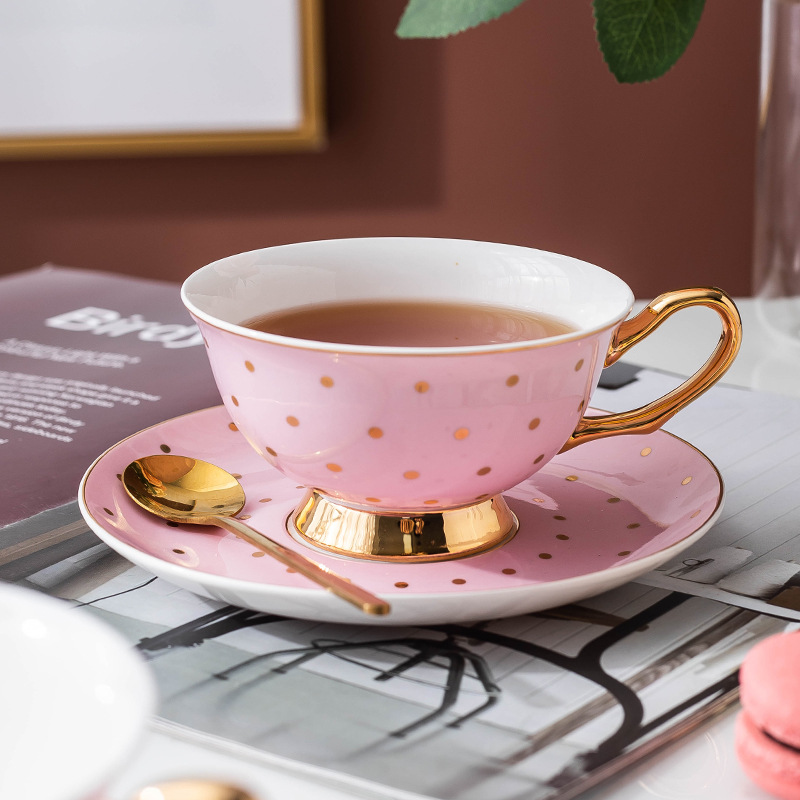 セラミックピンクコーヒーマグカップ、ディッシュティーカップ付 - Coffee Tea Mix のレビューと価格