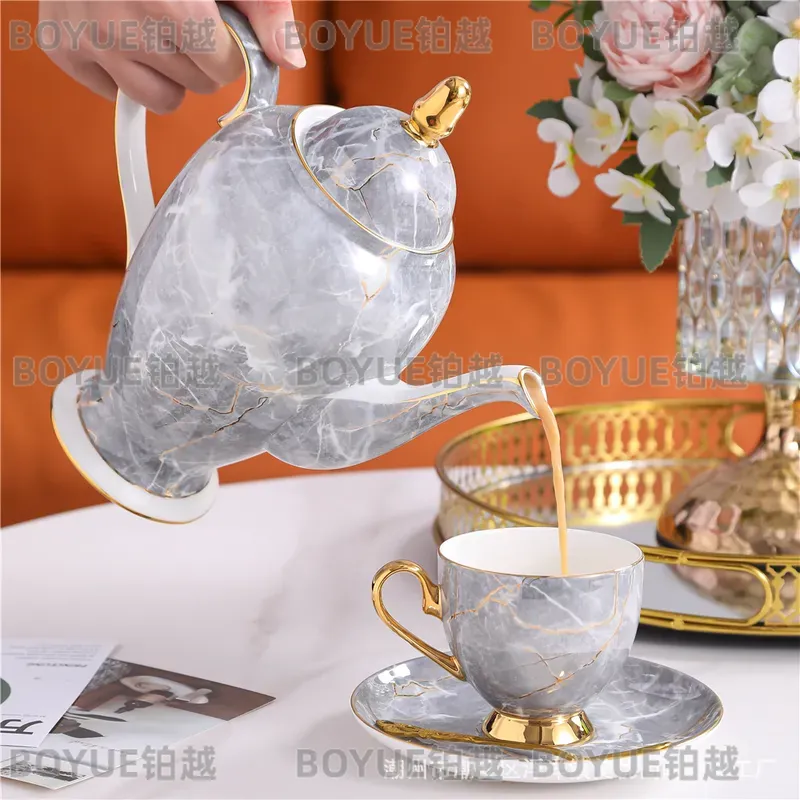 高級ボーンチャイナコーヒーカップ＆ソーサーセット、ティーポッ - Coffee Tea Gift Set のレビューと価格